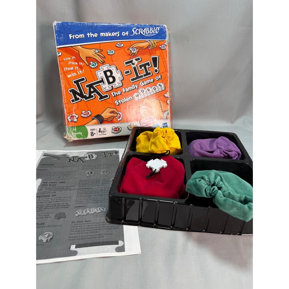 Nab It! The Game of Stolen Words,Fun Board Game by Hasbro ~ Complete, family fun